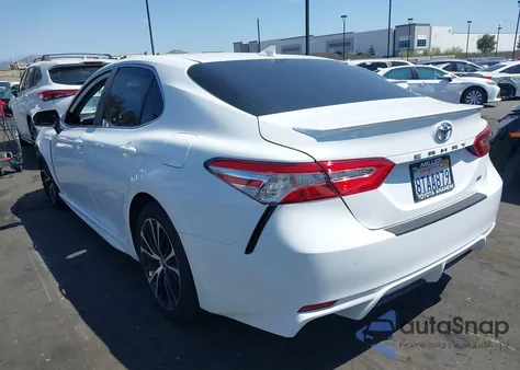 2020 Toyota Camry Se z USA, uszkodzony, nr VIN 4T1G11AK1LU505457
